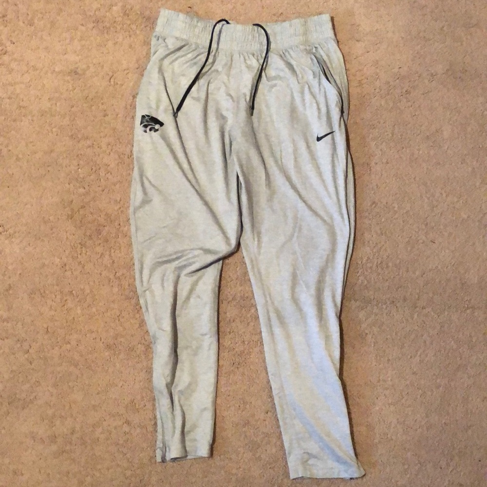 Gray Nike Sweatpants with K-State logo #wildcats #nike #k-state #sweats #women